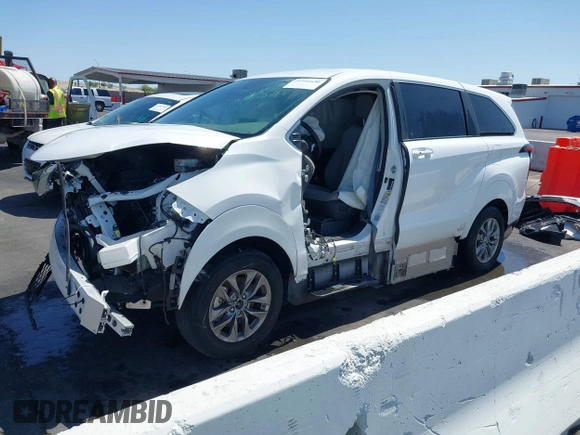 2022 Toyota Sienna LE с VIN 5TDKSKFC3NS070984, выставлен на аукционе IAAI как лот 41951686 с пробегом 10 846 миль миль и . История ставок и продаж доступна на DreamBid. Изображение 20.