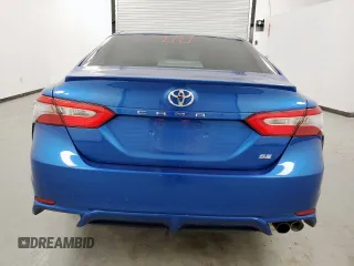 2018 Toyota Camry LE z VIN 4T1B11HK0JU080066, wystawiony jako Copart lot #56673055 z przebiegiem 253 741 mil mil oraz Czysty tytuł • Clean title. Historia ofert i sprzedaży dostępna na DreamBid. Obrazek 6.