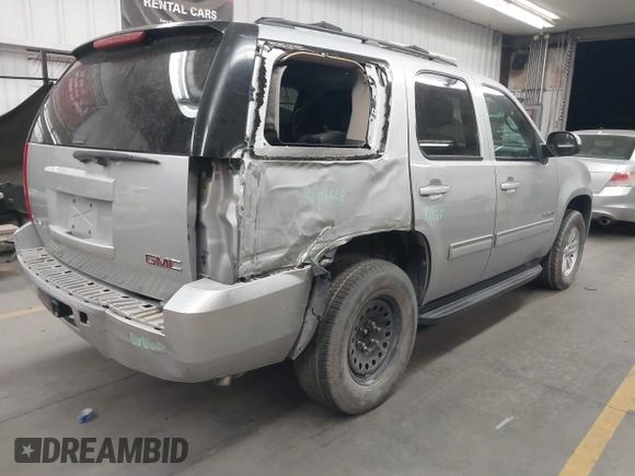 2013 GMC Yukon SLE with VIN 1GKS1AE09DR353945, listed as a IAAI auction lot 41900111 with 109,655 mi miles. Bid and sale history available at carsss.com. Image 4.