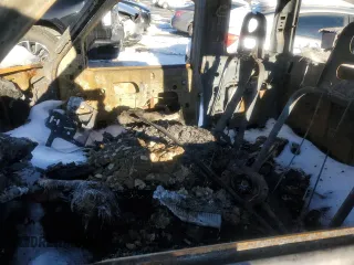 2002 Ford Ranger XL z VIN 1FTZR15E52TA65175, wystawiony jako Copart lot #87667585 z przebiegiem Nie podano mil oraz Szkoda całkowita • Salvage title. Historia ofert i sprzedaży dostępna na DreamBid. Obrazek 7.