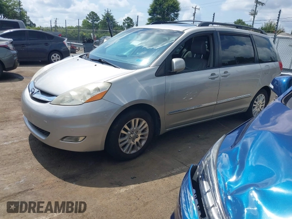 2009 Toyota Sienna XLE z VIN 5TDZK22C89S271855, wystawiony jako IAAI lot #42752540 z przebiegiem 168 909 mil mil oraz . Historia ofert i sprzedaży dostępna na DreamBid. Obrazek 2.