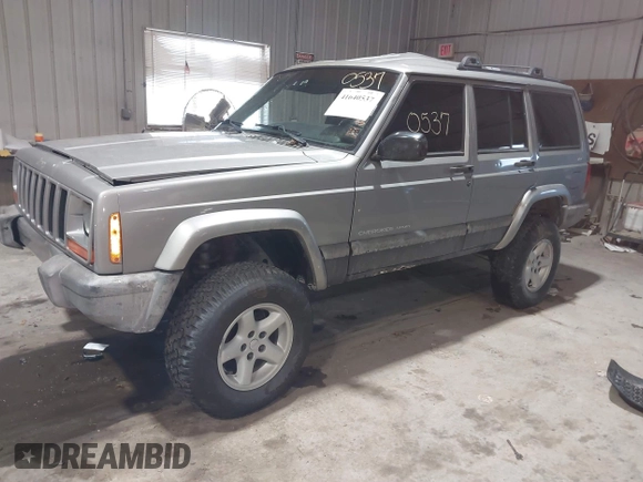 2000 Jeep Cherokee с VIN 1J4FF48S2YL236238, выставлен на аукционе IAAI как лот 41640537 с пробегом 186 012 миль миль и . История ставок и продаж доступна на DreamBid. Изображение 17.