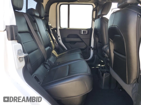 2020 Jeep Gladiator Overland with VIN 1C6HJTFGXLL181768, listed as a Copart auction lot 46243555 with 62,992 mi miles and Salvage title. Bid and sale history available at DreamBid. Image 10.