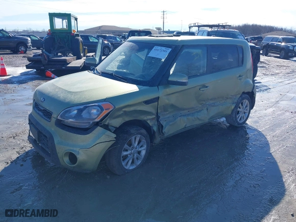2013 Kia Soul + with VIN KNDJT2A67D7518517, listed as a IAAI auction lot 41672301 with 1 mi miles. Bid and sale history available at carsss.com. Image 16.