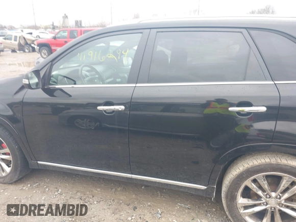 2014 Kia Sorento SX with VIN 5XYKW4A76EG549679, listed as a IAAI auction lot 41916294 with 146,566 mi miles. Bid and sale history available at carsss.com. Image 14.