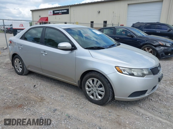 2013 Kia Forte EX with VIN KNAFU4A29D5731280, listed as a IAAI auction lot 41962277 with 160,141 mi miles. Bid and sale history available at carsss.com. Image 1.