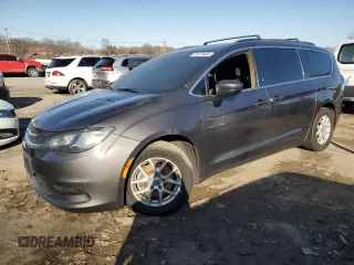 2021 Chrysler Voyager LXi z VIN 2C4RC1DG9MR539174, wystawiony jako Copart lot #53791735 z przebiegiem Nie podano mil oraz Nie do naprawy • Non repairable. Historia ofert i sprzedaży dostępna na DreamBid. Obrazek 1.