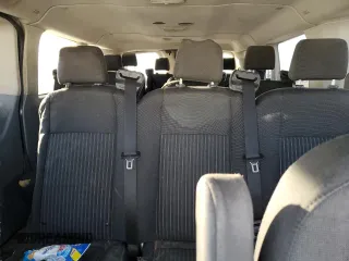 2018 Ford Transit Passenger XL z VIN 1FBZX2YGXJKA96195, wystawiony jako Copart lot #43571525 z przebiegiem 133 661 mil mil oraz Czysty tytuł • Clean title. Historia ofert i sprzedaży dostępna na DreamBid. Obrazek 10.