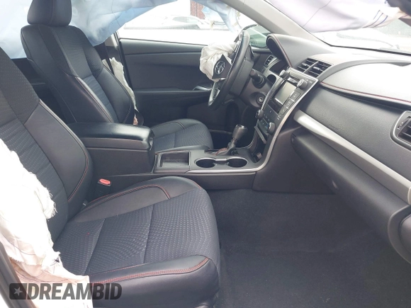2015 Toyota Camry XLE with VIN 4T1BF1FK6FU081797, listed as a IAAI auction lot 41994718 with 68,899 mi miles. Bid and sale history available at carsss.com. Image 5.