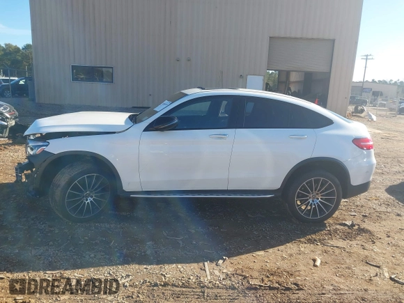 2018 Mercedes-Benz GLC with VIN WDC0J4KB2JF329875, listed as a IAAI auction lot 40844609 with 133,266 mi miles. Bid and sale history available at carsss.com. Image 13.