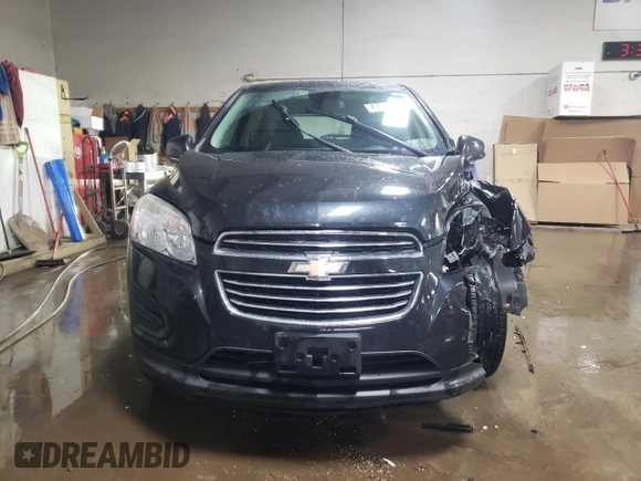 2016 Chevrolet Trax LS with VIN KL7CJNSB3GB545871, listed as a Copart auction lot 47133575 with 101,693 mi miles and Salvage Title. Bid and sale history available at carsss.com. Image 5.