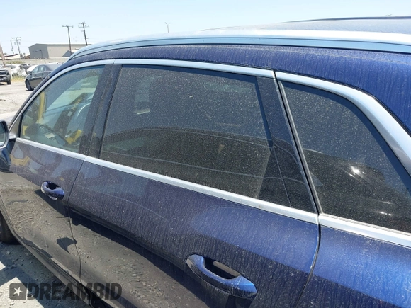 2022 Audi e-tron Premium z VIN WA1AAAGE4NB020119, wystawiony jako IAAI lot #41830433 z przebiegiem 27 591 mil mil oraz . Historia ofert i sprzedaży dostępna na DreamBid. Obrazek 15.