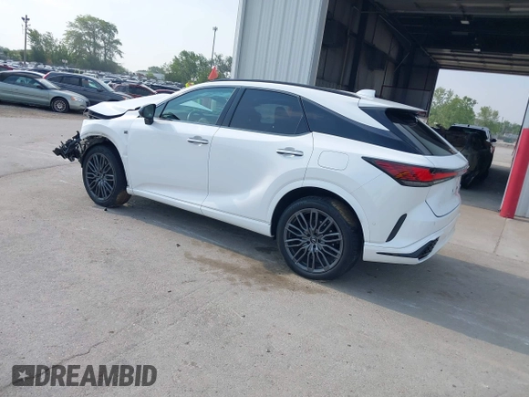 2023 Lexus RX 500h F Sport Performance z VIN 2T2BCMEA2PC001025, wystawiony jako IAAI lot #42477242 z przebiegiem 21 722 mil mil oraz . Historia ofert i sprzedaży dostępna na DreamBid. Obrazek 3.