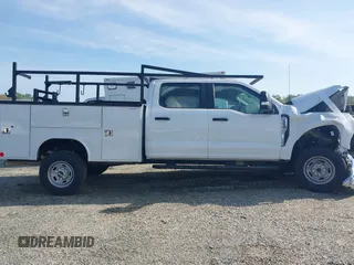2024 Ford F-250 XL z VIN 1FT7W2BA9RED12655, wystawiony jako IAAI lot #41743877 z przebiegiem 2275 mil mil oraz . Historia ofert i sprzedaży dostępna na DreamBid. Obrazek 13.