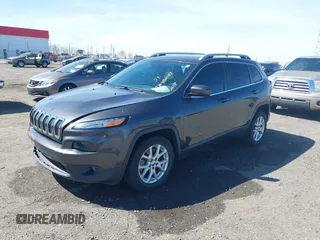 2017 Jeep Cherokee Latitude with VIN 1C4PJLCBXHW572714, listed as a IAAI auction lot 41861087 with 120,552 mi miles and . Bid and sale history available at DreamBid. Image 18.
