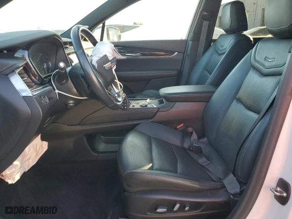 2021 Cadillac XT6 Premium Luxury with VIN 1GYKPCRS0MZ183504, listed as a Copart auction lot 85547594 with 25,825 mi miles and Salvage Title. Bid and sale history available at carsss.com. Image 7.