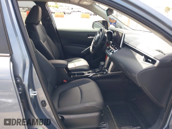 2024 Toyota Corolla Cross XLE with VIN 7MUDAAAG4RV112364, listed as a IAAI auction lot 42272971 with 2,764 mi miles and . Bid and sale history available at DreamBid. Image 5.