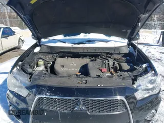 2012 Mitsubishi Outlander GT z VIN JA4JT5AX6CU005246, wystawiony jako IAAI lot #41408153 z przebiegiem 126 677 mil mil oraz . Historia ofert i sprzedaży dostępna na DreamBid. Obrazek 10.