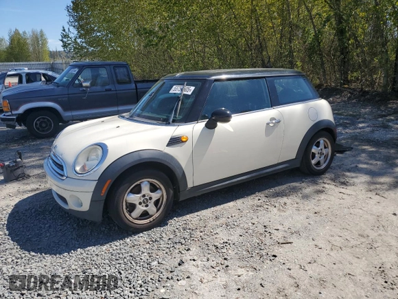 2007 MINI Hardtop with VIN WMWMF33507TU60113, listed as a Copart auction lot 53754505 with 153,806 mi miles and Clean title. Bid and sale history available at DreamBid. Image 1.