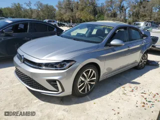 2025 Volkswagen Jetta SE with VIN 3VWEX7BU9SM022098, listed as a Copart auction lot 48792045 with 6,070 mi miles and Salvage Title. Bid and sale history available at carsss.com. Image 1.