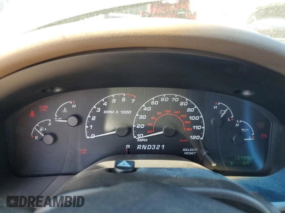 2002 Mercury Mountaineer z VIN 4M2ZU66E22ZJ17671, wystawiony jako Copart lot #52485475 z przebiegiem 134 253 mil mil oraz Czysty tytuł • Clean title. Historia ofert i sprzedaży dostępna na DreamBid. Obrazek 9.