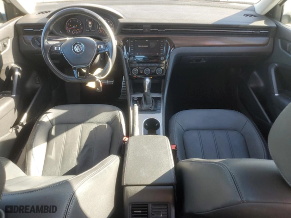 2020 Volkswagen Passat 2.0T SEL with VIN 1VWCA7A35LC012687, listed as a Copart auction lot 47584025 with 62,511 mi miles and Salvage Title. Bid and sale history available at carsss.com. Image 8.
