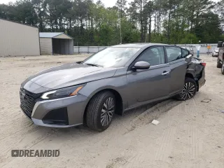 2023 Nissan Altima SV z VIN 1N4BL4DV8PN339024, wystawiony jako Copart lot #55680775 z przebiegiem 6 215 mil mil oraz Szkoda całkowita • Salvage title. Historia ofert i sprzedaży dostępna na DreamBid. Obrazek 1.