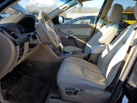 2010 Volvo XC90 I6 with VIN YV4982CZ3A1549934, listed as a Copart auction lot 56937885 with 177,496 mi miles and Non Repairable. Bid and sale history available at DreamBid. Image 7.