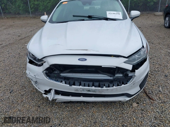 2020 Ford Fusion SE with VIN 3FA6P0LU5LR151074, listed as a IAAI auction lot 42146290 with 98,574 mi miles and . Bid and sale history available at carsss.com. Image 6.