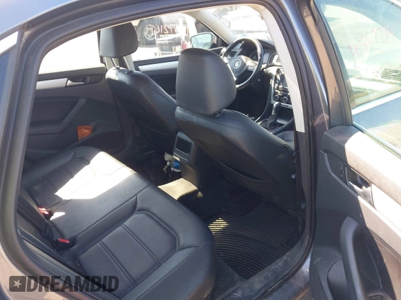 2012 Volkswagen Passat SE с VIN 1VWBP7A36CC075243, выставлен на аукционе IAAI как лот 41867214 с пробегом 156 741 миль миль и . История ставок и продаж доступна на DreamBid. Изображение 8.