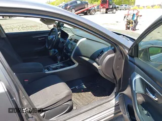2015 Nissan Altima 2.5 z VIN 1N4AL3AP8FC148631, wystawiony jako IAAI lot #42233849 z przebiegiem 131 225 mil mil oraz . Historia ofert i sprzedaży dostępna na DreamBid. Obrazek 5.