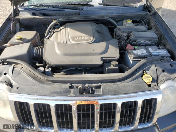 2005 Jeep Grand Cherokee Limited with VIN 1J8HR58235C662715, listed as a Copart auction lot 53283215 with 110,311 mi miles and Salvage Title. Bid and sale history available at carsss.com. Image 12.