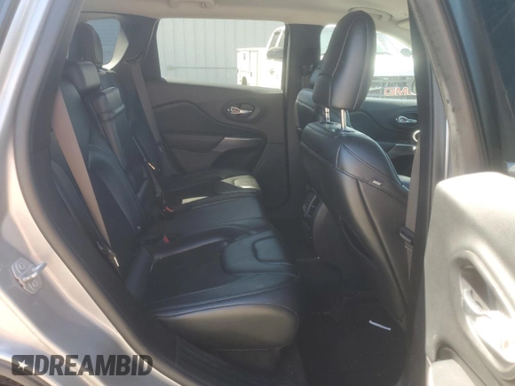 2019 Jeep Cherokee Latitude Plus with VIN 1C4PJLLB5KD171753, listed as a Copart auction lot 58045515 with 90,022 mi miles and Salvage title. Bid and sale history available at DreamBid. Image 11.