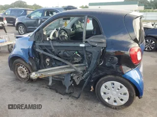 2016 Smart fortwo Passion z VIN WMEFJ5DA0GK076339, wystawiony jako Copart lot #68891564 z przebiegiem Nie podano mil oraz Szkoda całkowita • Salvage title. Historia ofert i sprzedaży dostępna na DreamBid. Obrazek 2.