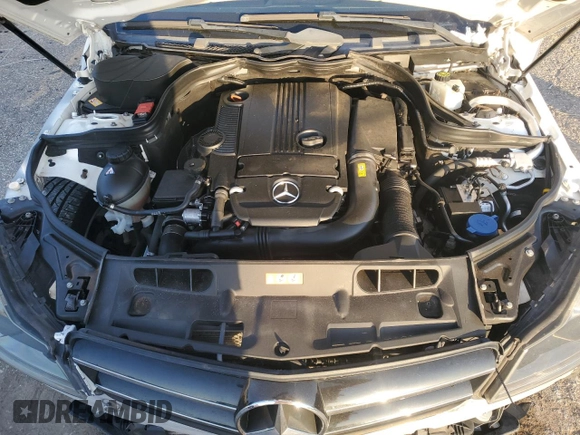 2015 Mercedes-Benz C 250 with VIN WDDGJ4HB6FG371226, listed as a Copart auction lot 62108275 with 70,019 mi miles and Clean title. Bid and sale history available at DreamBid. Image 11.