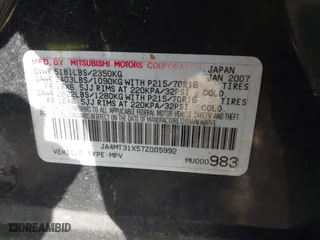 2007 Mitsubishi Outlander LS with VIN JA4MT31X57Z005992, listed as a IAAI auction lot 41856547 with 111,907 mi miles. Bid and sale history available at carsss.com. Image 9.