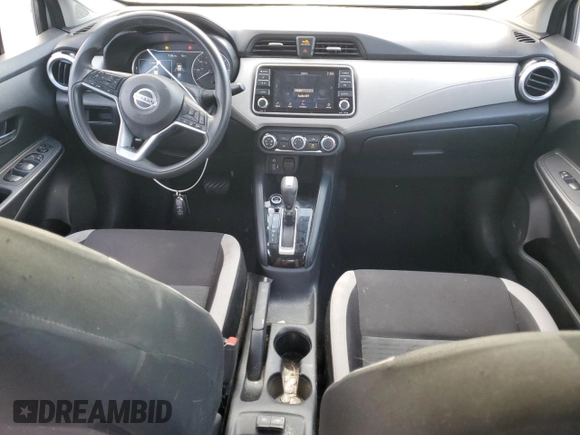 2021 Nissan Versa SV z VIN 3N1CN8EV0ML843015, wystawiony jako Copart lot #58406775 z przebiegiem 87 979 mil mil oraz Czysty tytuł • Clean title. Historia ofert i sprzedaży dostępna na DreamBid. Obrazek 8.