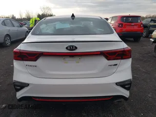 2021 Kia Forte GT-Line with VIN 3KPF34AD4ME275118, listed as a IAAI auction lot 41892974 with 46,983 mi miles and . Bid and sale history available at carsss.com. Image 16.