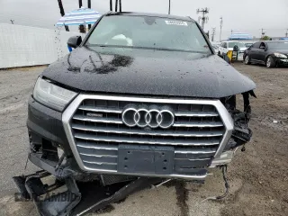 2017 Audi Q7 Premium Plus with VIN WA1LAAF78HD021987, listed as a Copart auction lot 48603955 with 100,617 mi miles and Salvage Title. Bid and sale history available at carsss.com. Image 5.