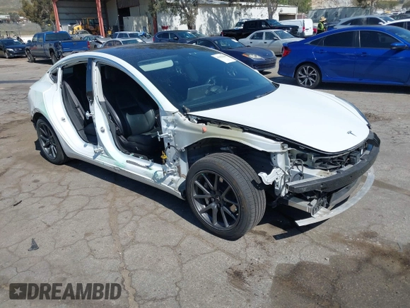 2018 Tesla Model 3 Long Range Battery with VIN 5YJ3E1EAXJF108781, listed as a IAAI auction lot 41962628 with 61,208 mi miles and . Bid and sale history available at DreamBid. Image 1.