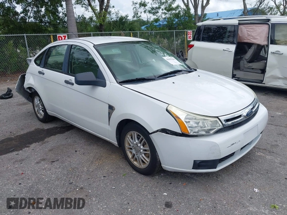 2008 Ford Focus SE with VIN 1FAHP35N98W280147, listed as a IAAI auction lot 41999465 with 133,511 mi miles. Bid and sale history available at carsss.com. Image 1.