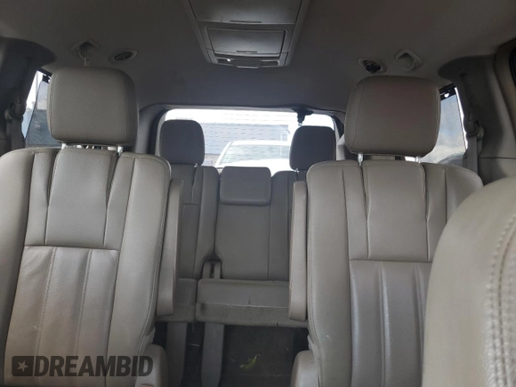 2015 Chrysler Town & Country Touring with VIN 2C4RC1BG6FR754887, listed as a Copart auction lot 53530655 with 209,311 mi miles and Clean Title. Bid and sale history available at carsss.com. Image 10.