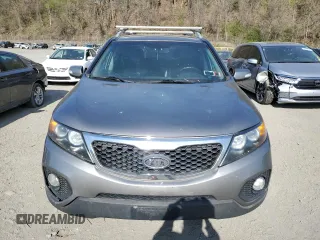 2011 Kia Sorento EX with VIN 5XYKUDA22BG044423, listed as a Copart auction lot 54135475 with 163,699 mi miles and Clean Title. Bid and sale history available at carsss.com. Image 5.