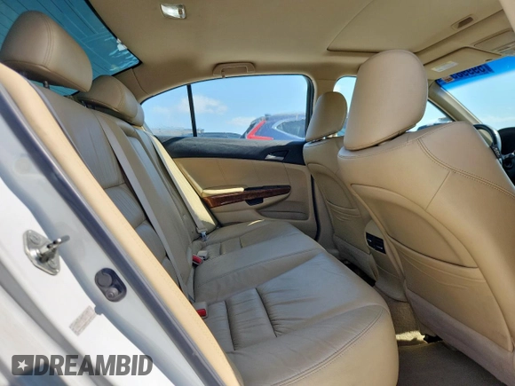 2011 Honda Accord EX-L с VIN 1HGCP3F80BA024255, выставлен на аукционе Copart как лот 59998535 с пробегом 118 485 миль миль и Чистый • Clean title. История ставок и продаж доступна на DreamBid. Изображение 10.
