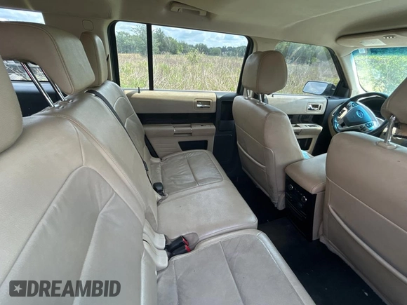 2016 Ford Flex SEL z VIN 2FMGK5C83GBA09724, wystawiony jako Copart lot #56397205 z przebiegiem 188 103 mil mil oraz Czysty tytuł • Clean title. Historia ofert i sprzedaży dostępna na DreamBid. Obrazek 6.