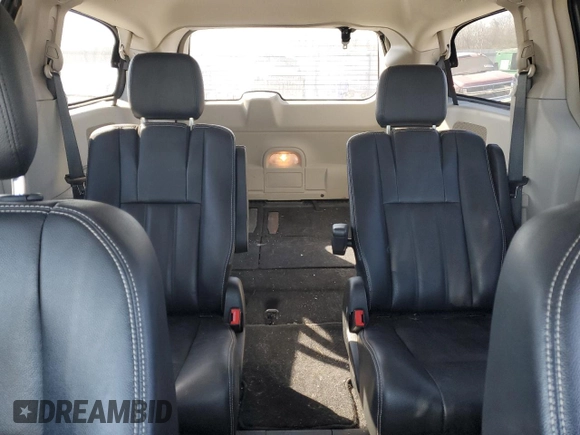 2015 Chrysler Town & Country LX with VIN 2C4RC1AG0FR730019, listed as a Copart auction lot 87692275 with 101,892 mi miles and Salvage Title. Bid and sale history available at carsss.com. Image 10.