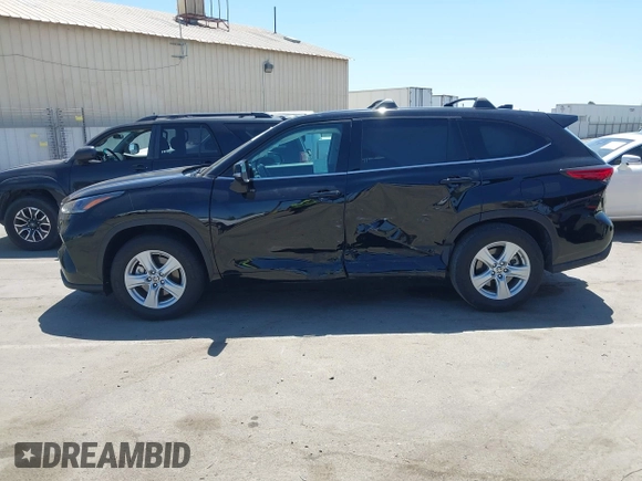 2021 Toyota Highlander L with VIN 5TDZZRAH9MS053319, listed as a IAAI auction lot 42478652 with 48,687 mi miles and . Bid and sale history available at DreamBid. Image 14.