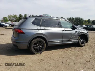 2022 Volkswagen Tiguan SE R-Line Black with VIN 3VV8B7AX2NM051233, listed as a Copart auction lot 54546455 with 61,848 mi miles and Salvage title. Bid and sale history available at DreamBid. Image 3.