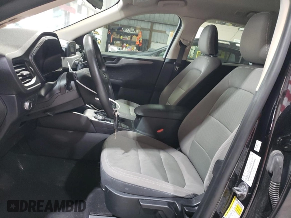 2020 Ford Escape S with VIN 1FMCU9F61LUB70605, listed as a Copart auction lot 58466065 with 70,348 mi miles and Salvage title. Bid and sale history available at DreamBid. Image 7.