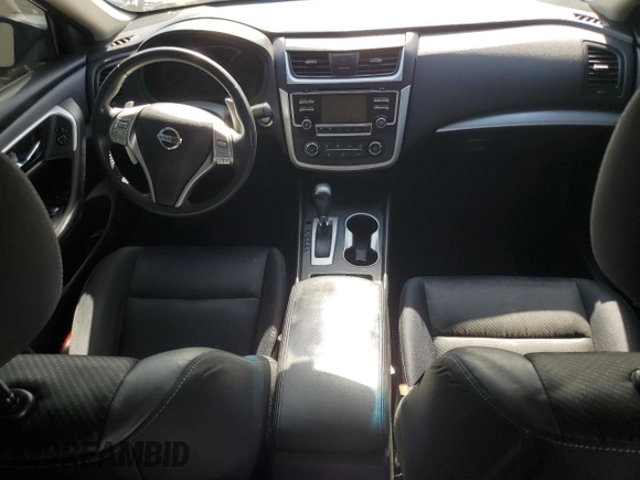 2016 Nissan Altima SR z VIN 1N4AL3AP5GC209029, wystawiony jako Copart lot #55973955 z przebiegiem 131 909 mil mil oraz Szkoda całkowita • Salvage title. Historia ofert i sprzedaży dostępna na DreamBid. Obrazek 8.
